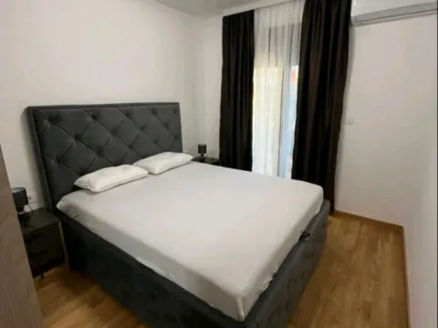Izdavanje, dvosoban stan, 70m², City Kvart, Podgorica - image 9