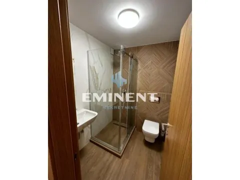 Izdavanje, trosoban stan, 80m², Stari Grad, Beograd - image 13