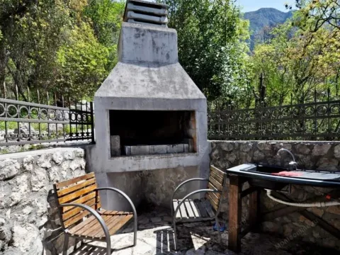 Prodaja, dvosoban stan, 73m², Orahovac, Kotor - image 12