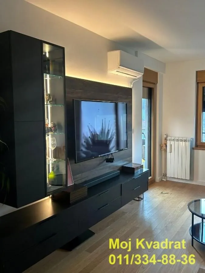 Prodaja, trosoban stan, 71m², Zemun Sve Podlokacije, Beograd