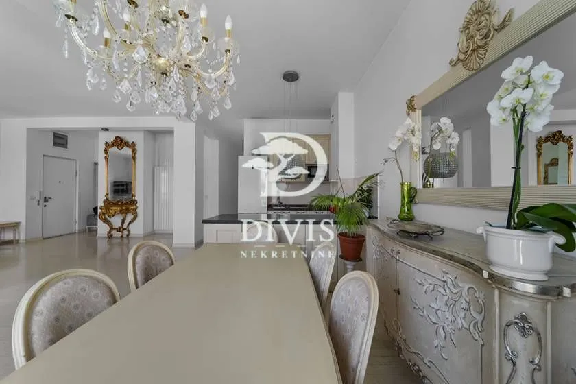 Sale, three bedroom apartment, 143m², Vukov Spomenik, Zvezdara Sve Podlokacije