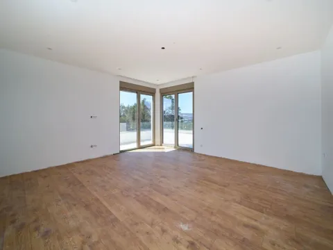 Prodaja, dvosoban stan, 90m², Mrčevac, Tivat - image 5