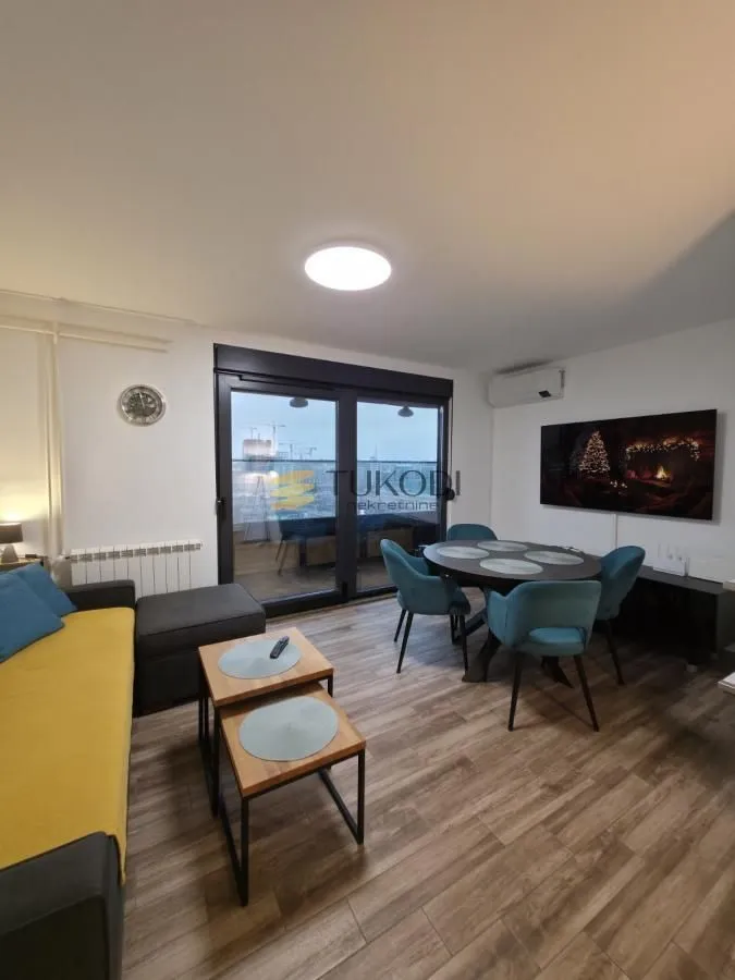 Izdavanje, dvosoban stan, 53m², Novi Beograd Sve Podlokacije, Beograd