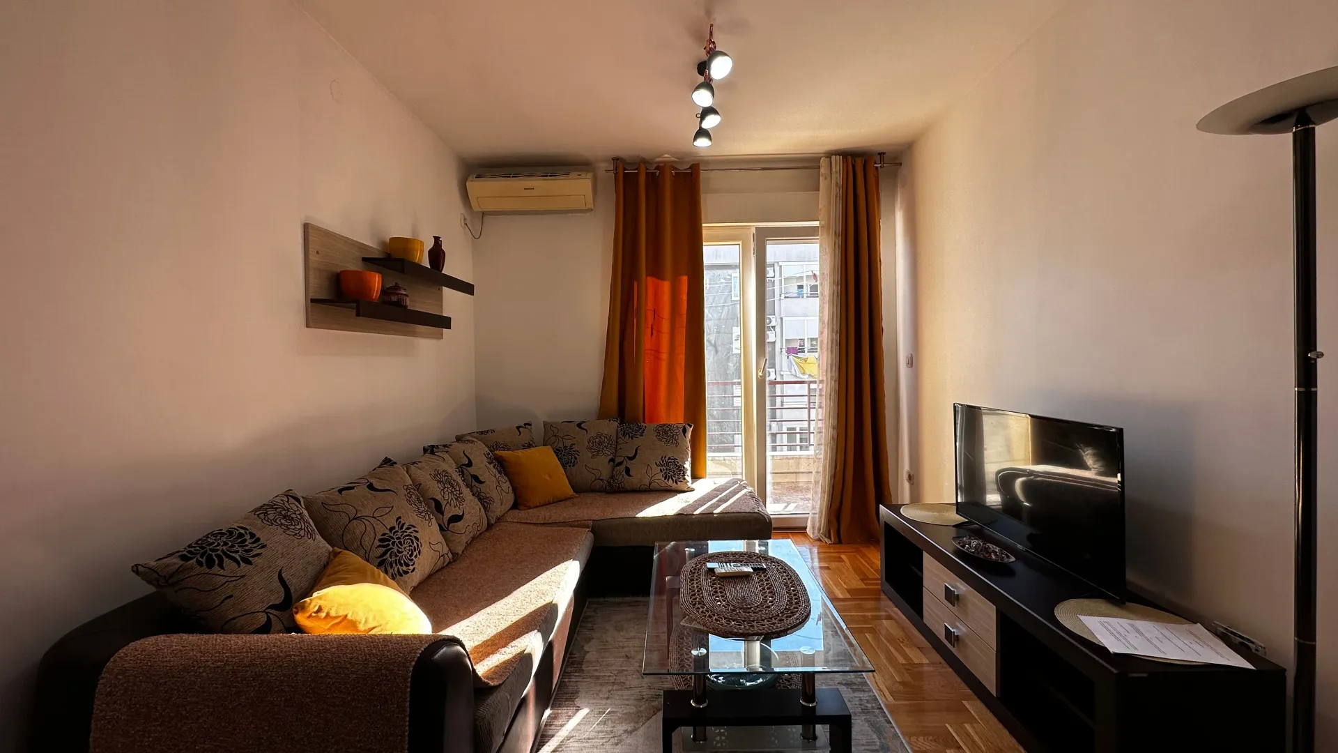 Rent, one bedroom apartment, 45m², Tuški Put, Podgorica