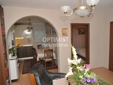 Prodaja, kuća, 211m², Krnjaca, Palilula Sve Podlokacije - image 5