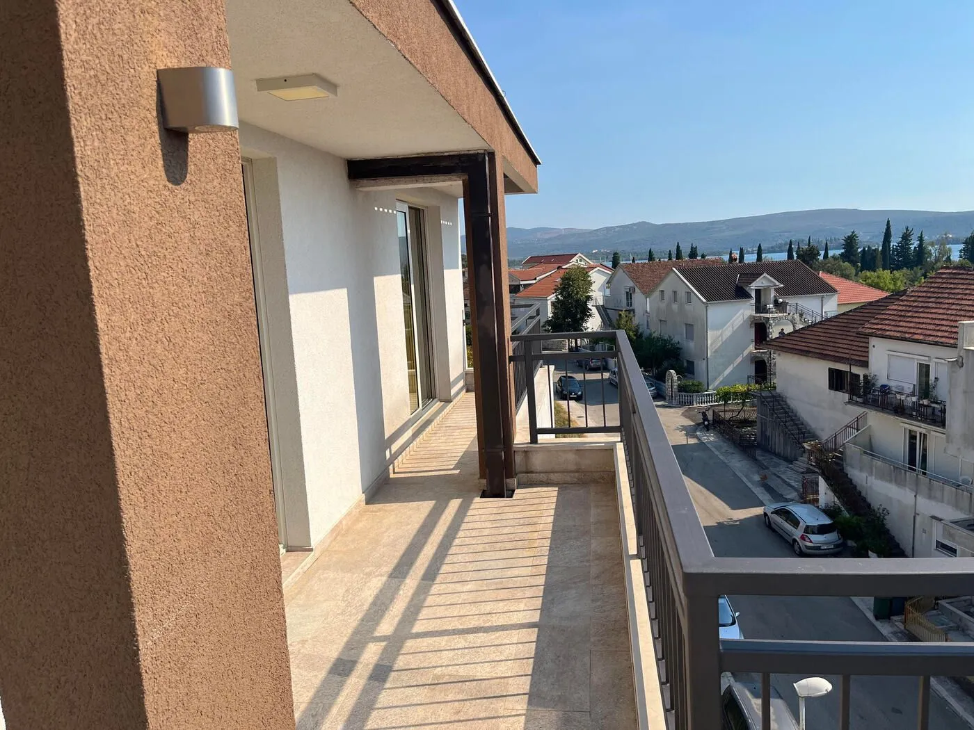 Prodaja, trosoban stan, 99m², Kalimanj, Tivat