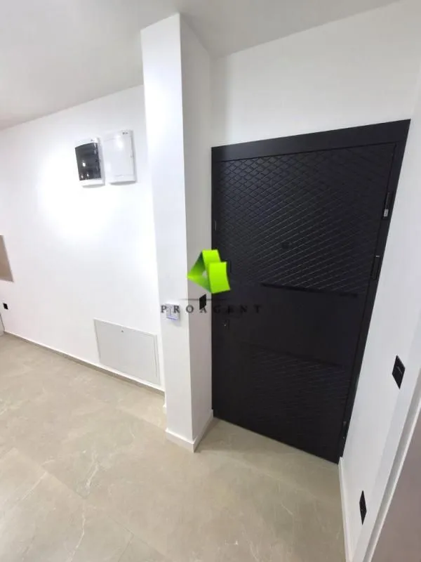 Rent, office space, 50m², Medijana, Niš