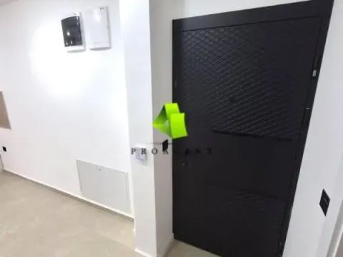 Izdavanje, poslovni prostor, 50m², Medijana, Niš - image 12