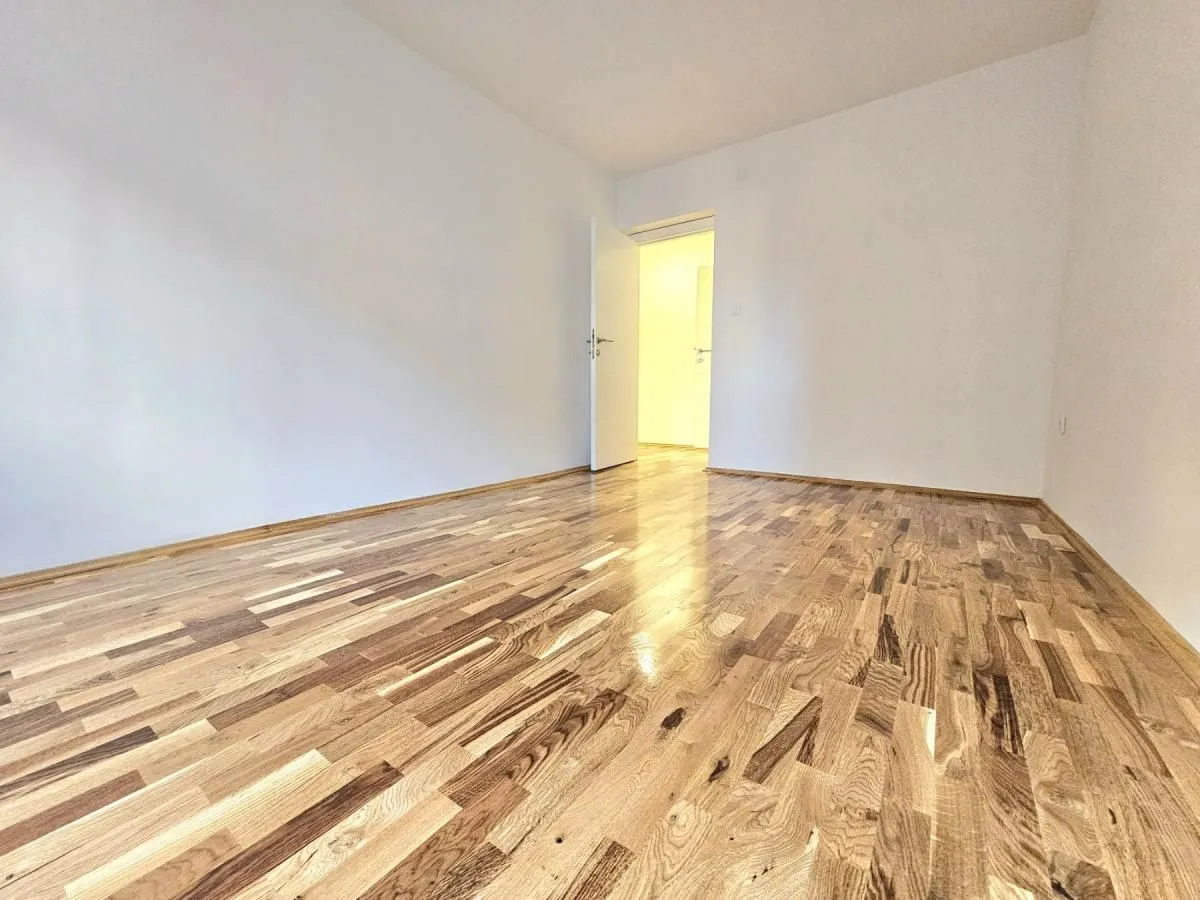 Prodaja, dvosoban stan, 43m², Cara Dušana, Novi Sad Sve Podlokacije