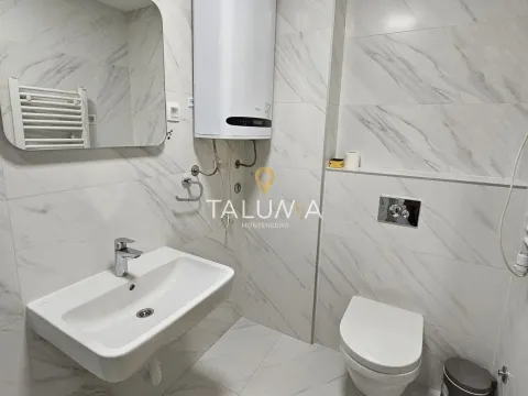 Rent, one bedroom apartment, 45m², City Kvart, Podgorica - image 8