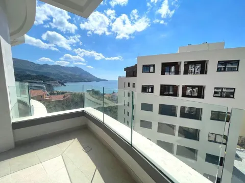 Prodaja, dvosoban stan, 75m², Bečići, Budva - image 1