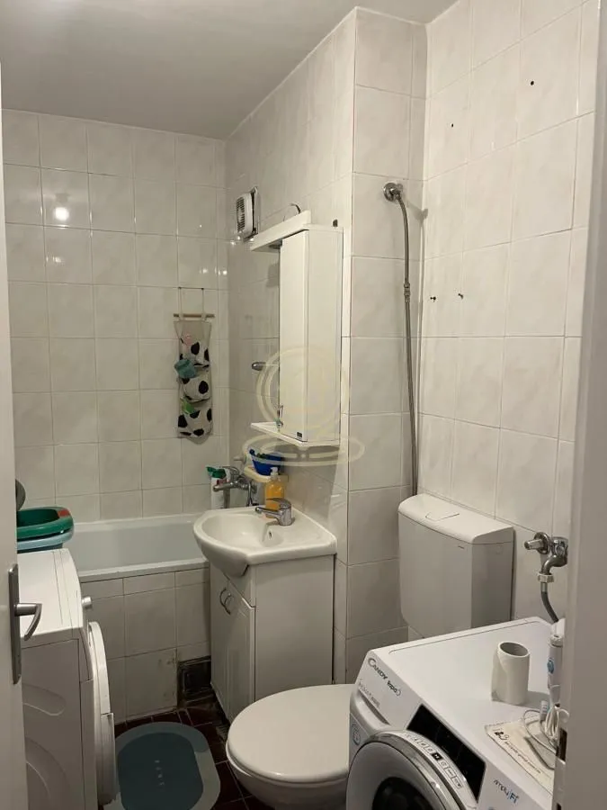 Prodaja, trosoban stan, 62m², Novo naselje, Novi Sad