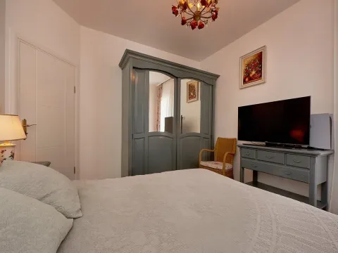 Prodaja, trosoban stan, 150m², Bečići, Budva - image 3