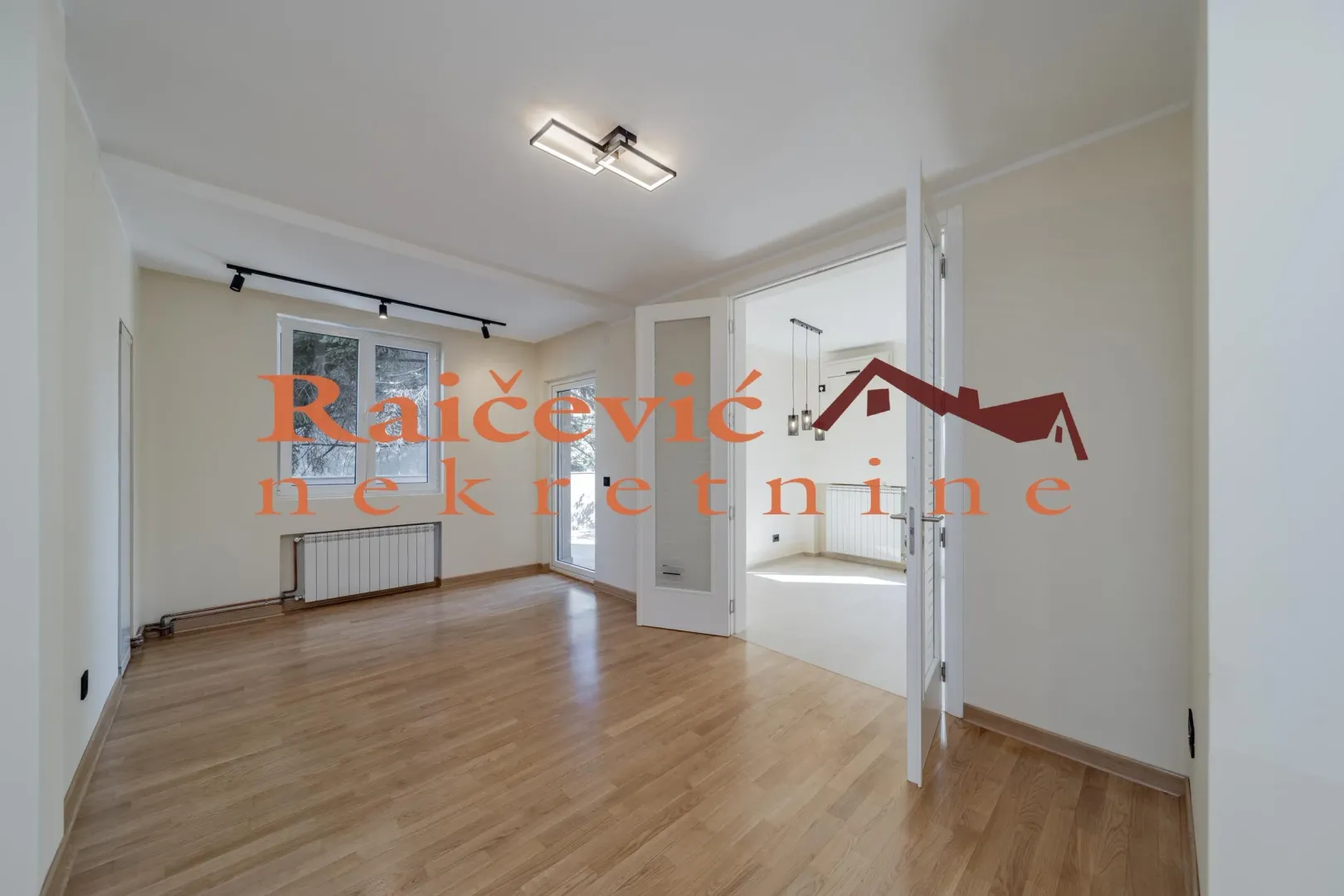 Prodaja, četvorosoban stan, 123m², Voždovac Sve Podlokacije, Beograd