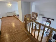 Izdavanje, stan, 300m², Gorica C, Podgorica - image 21