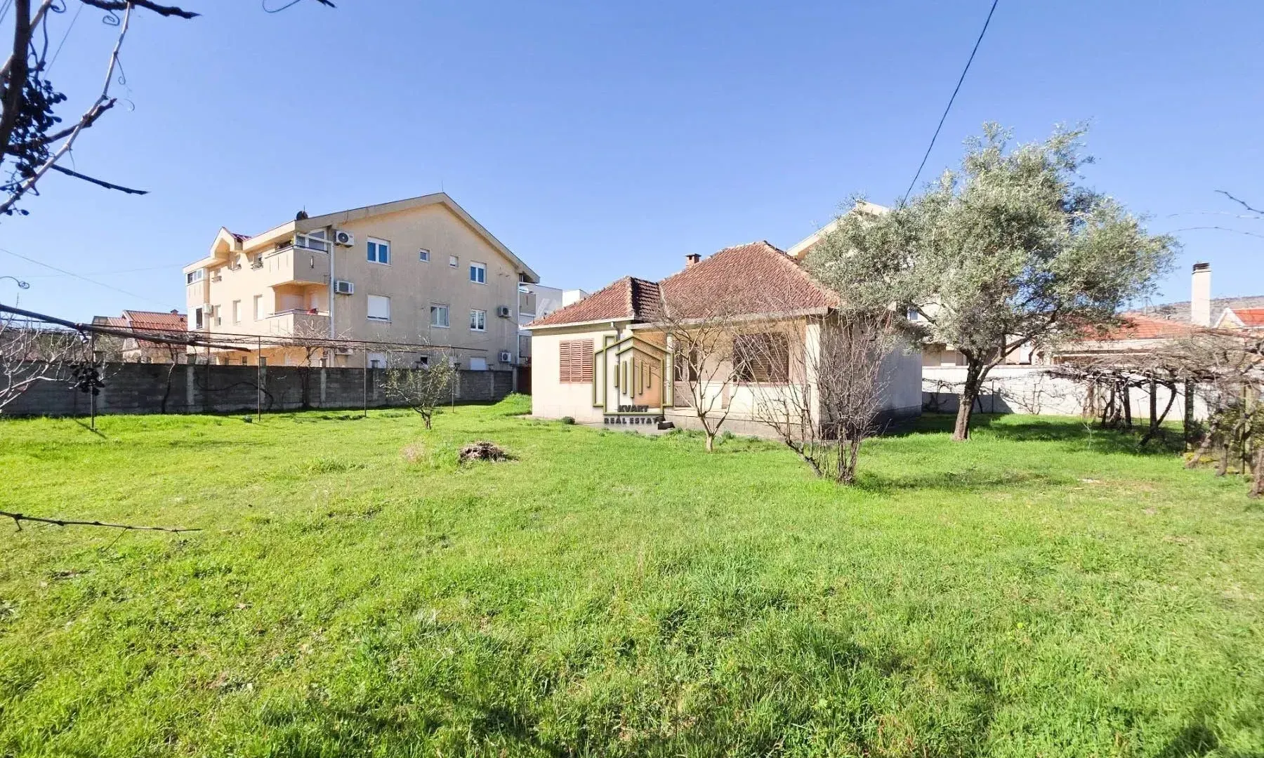 Prodaja, kuća, 120m², Tološi, Podgorica