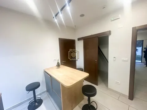 Rent, office space, 160m², Dalmatinska ulica, Podgorica - image 13