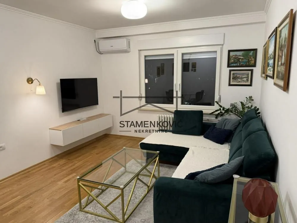 Izdavanje, jednosoban stan, 56m², Detelinara, Novi Sad Sve Podlokacije