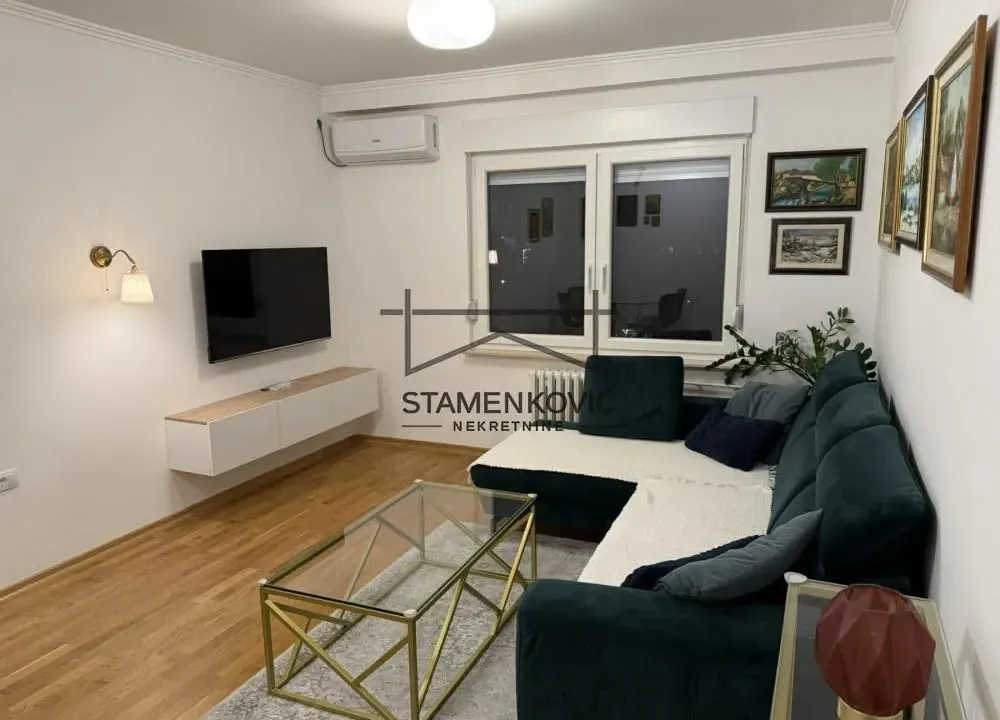 Izdavanje, jednosoban stan, 56m², Detelinara, Novi Sad Sve Podlokacije