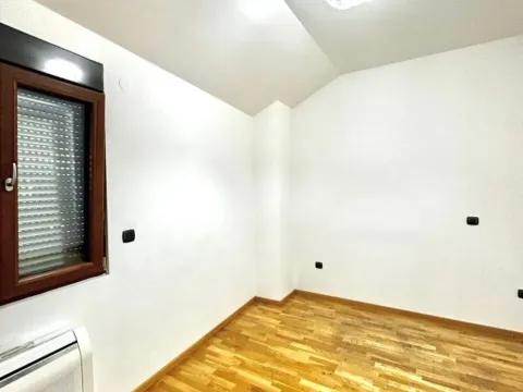 Prodaja, poslovni prostor, 540m², Centar, Podgorica - image 20