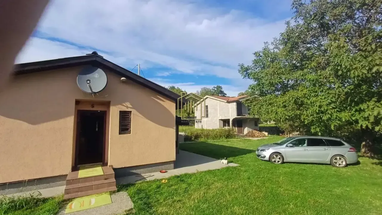 Prodaja, kuća, 300m², Gostilje Martinićko, Danilovgrad