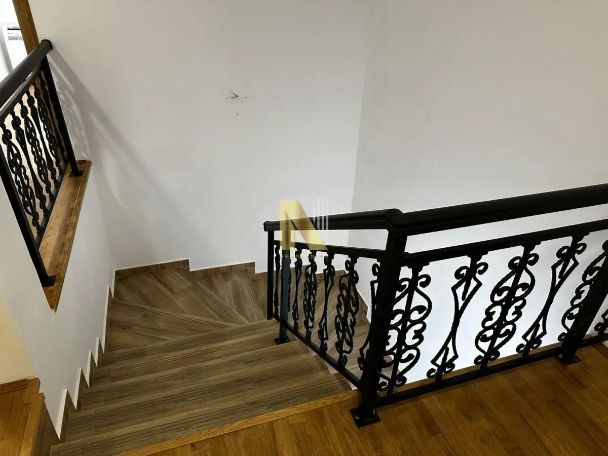 Prodaja, četvorosoban stan, 80m², Mišeluk, Petrovaradin