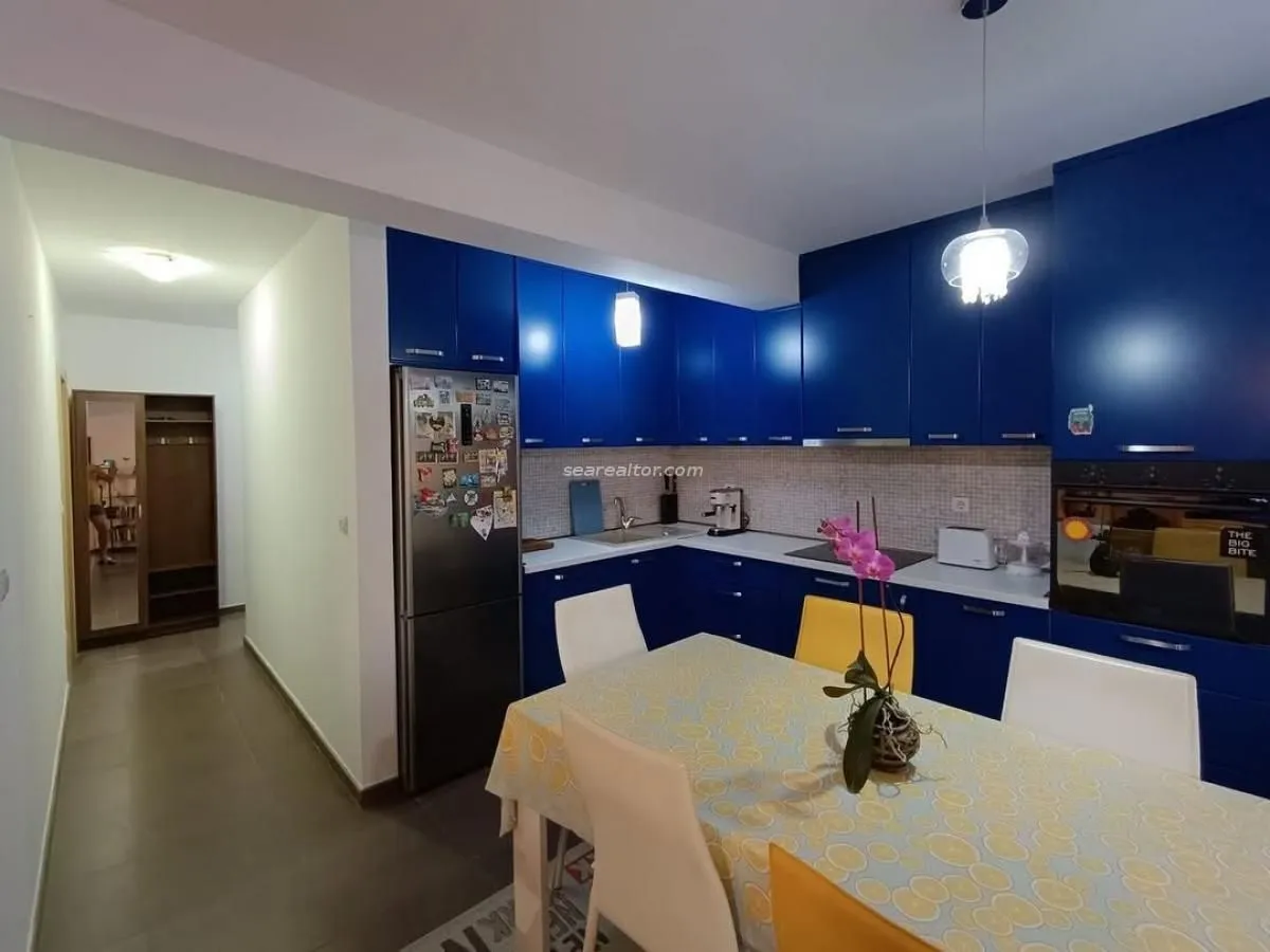 Rent, two bedroom apartment, 81m², Tivat, Crna Gora