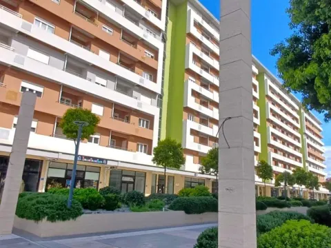 Izdavanje, stan, 40m², Central Point, Podgorica - image 10