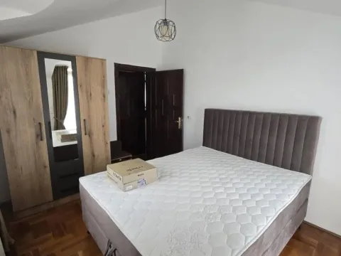 Izdavanje, kuća, 280m², Zabjelo, Podgorica - image 8