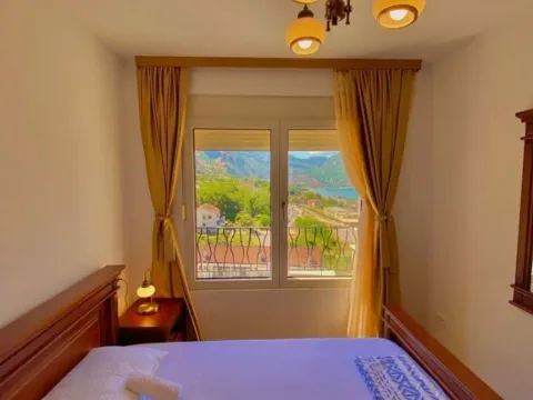 Izdavanje, jednosoban stan, 52m², Dobrota, Kotor - image 10