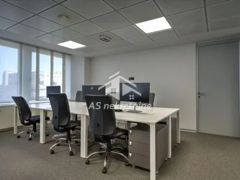 Izdavanje, poslovni prostor, 300m², Stari Grad, Beograd - image 2