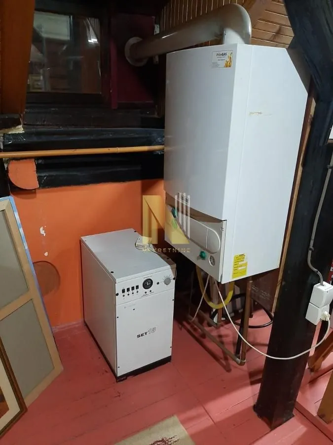 Prodaja, trosoban stan, 81m², Petrovaradin, Novi Sad