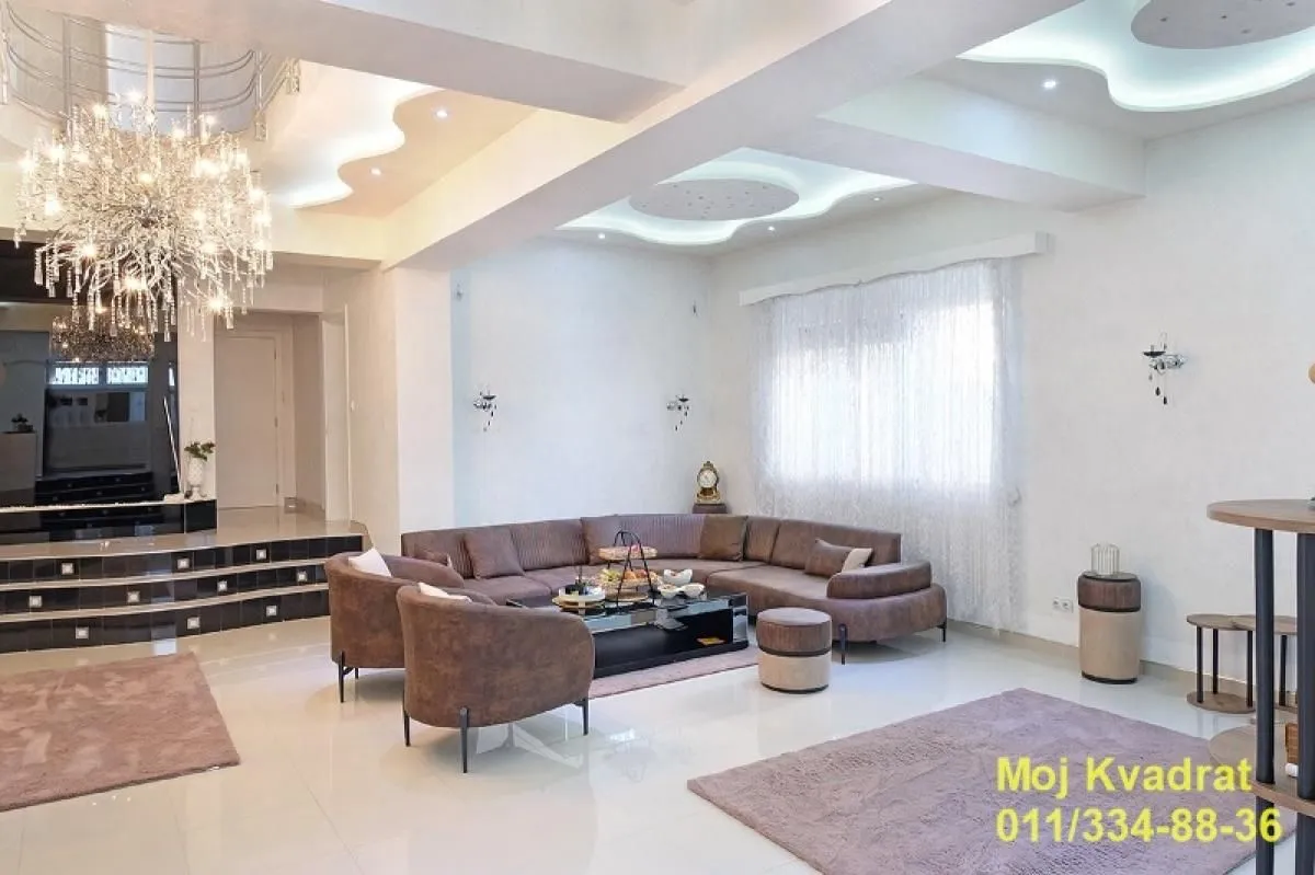 Prodaja, kuća, 340m², Zemun Sve Podlokacije, Beograd