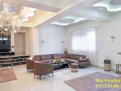 Prodaja, kuća, 340m², Zemun Sve Podlokacije, Beograd