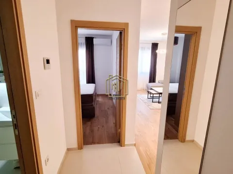 Izdavanje, jednosoban stan, 46m², City Kvart, Podgorica - image 6