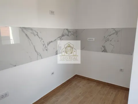 Prodaja, poslovni prostor, 39m², Surčin, Beograd - image 6