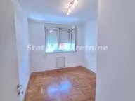 Izdavanje, trosoban stan, 65m², Centar, Novi Sad - image 7