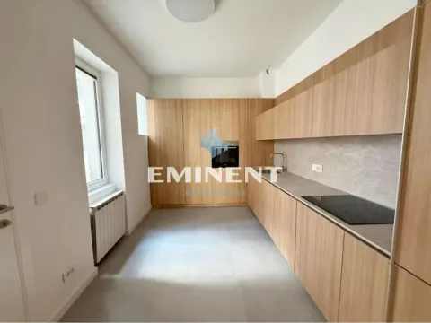 Izdavanje, trosoban stan, 130m², Stari Grad, Beograd - image 3