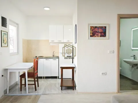 Rent, apartment, 33m², Stari Aerodrom, Podgorica - image 5