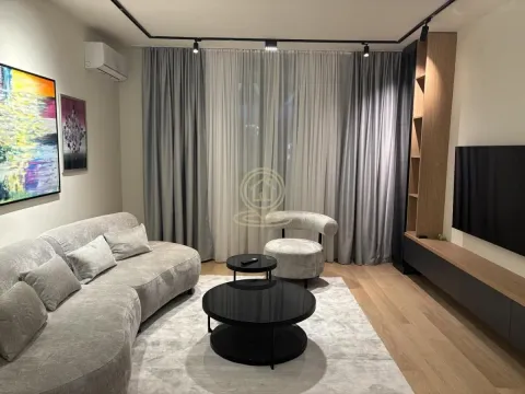 Rent, two bedroom apartment, 57m², Savski Venac, Beograd - image 11