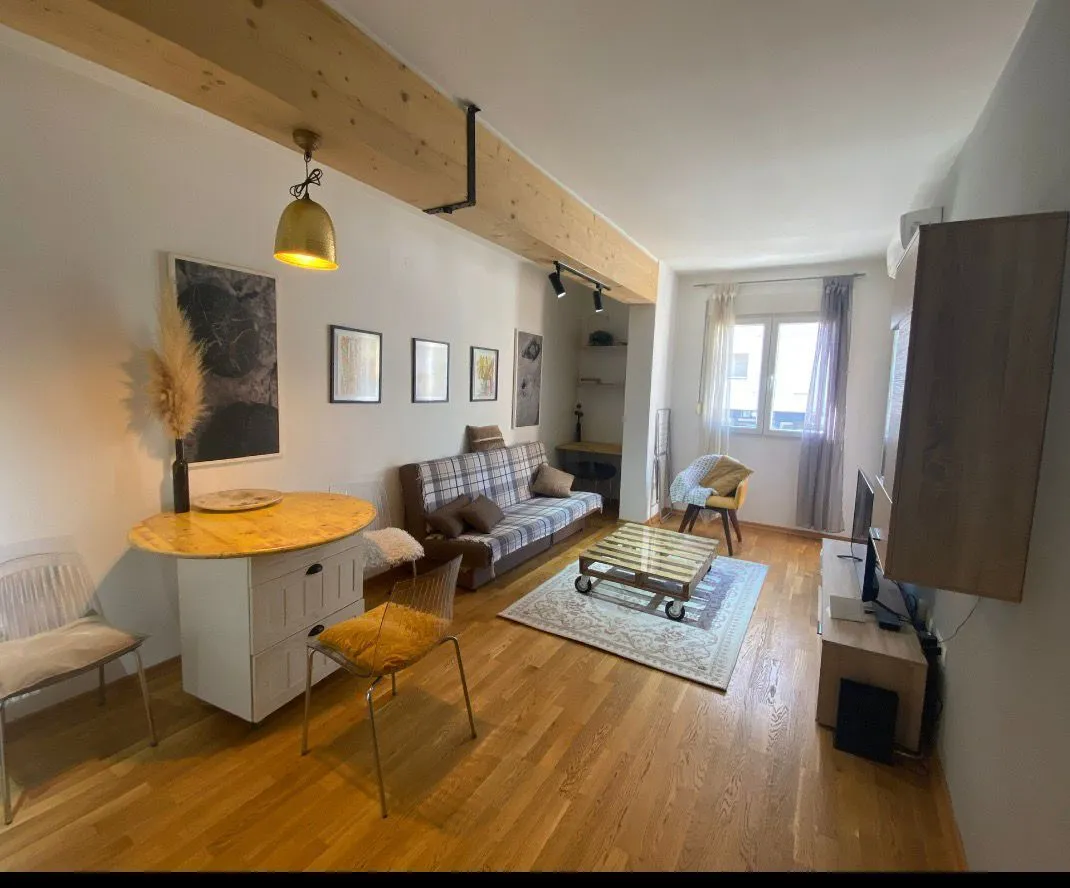 Izdavanje, jednosoban stan, 42m², Ljubović, Podgorica