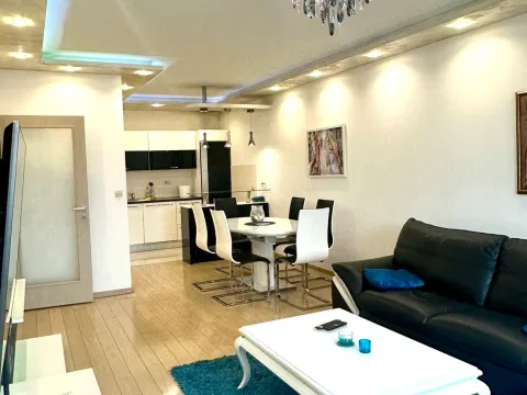 Rent, two bedroom apartment, 76m², City Kvart, Podgorica - image 2