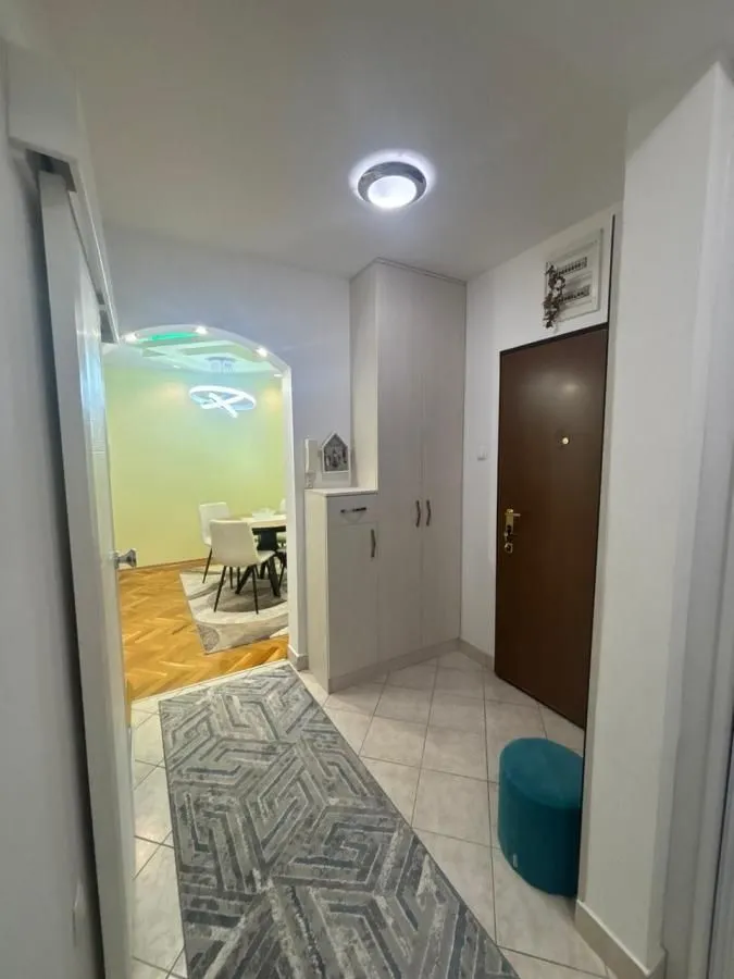 Rent, apartment, 43m², Stari Aerodrom, Podgorica
