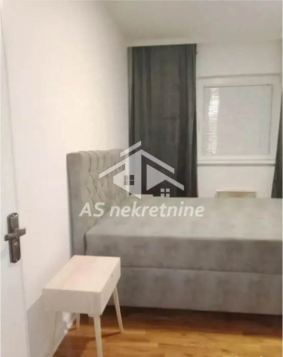 Izdavanje, trosoban stan, 54m², Trošarina, Voždovac Sve Podlokacije