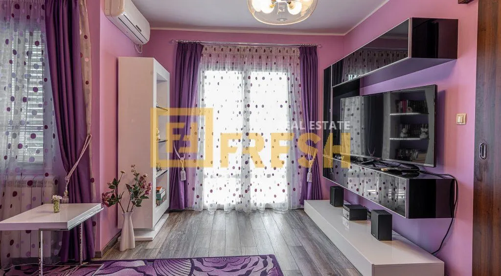 Sale, house, 240m², Kotor, Crna Gora