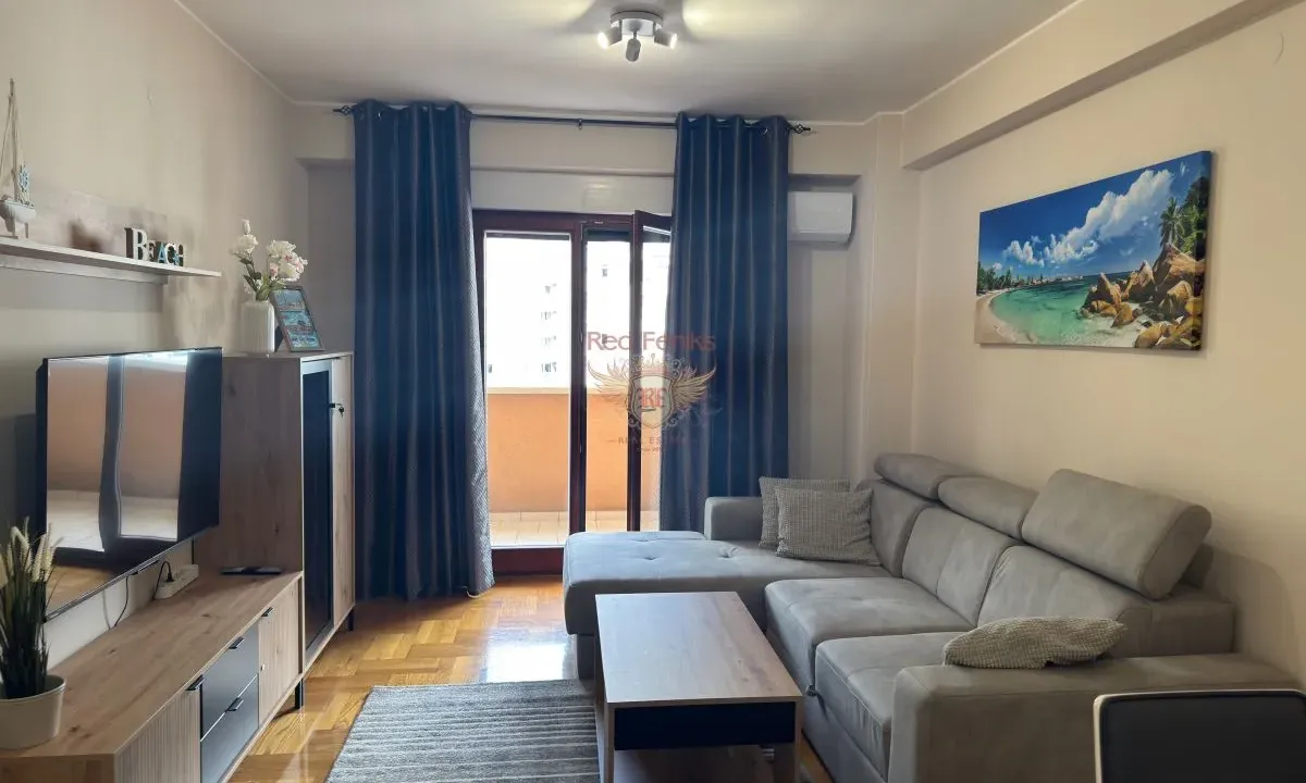 Izdavanje, jednosoban stan, 64m², Budva, Crna Gora