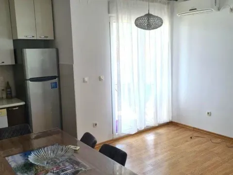 Rent, two bedroom apartment, 60m², Dalmatinska ulica, Podgorica - image 4