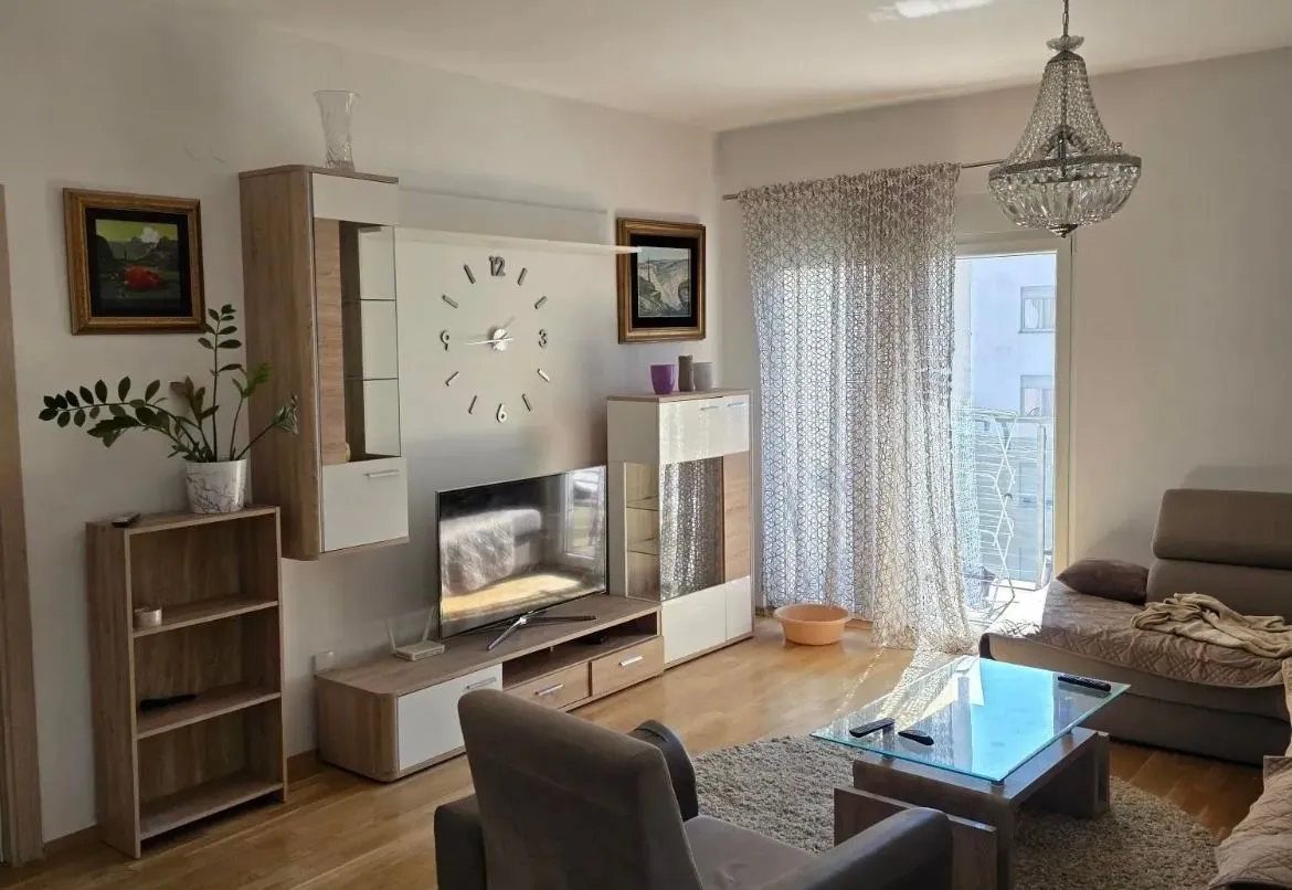 Rent, one bedroom apartment, 72m², Blok 9, Podgorica