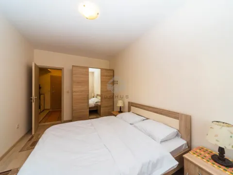 Izdavanje, dvosoban stan, 74m², City Kvart, Podgorica - image 8