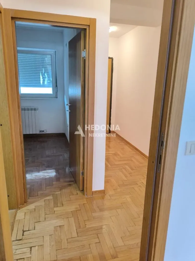 Sale, two bedroom apartment, 43m², Stari Grad, Beograd